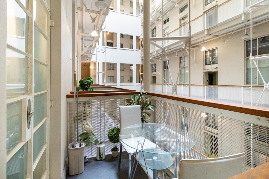 2 Bedroom Property for Sale in Cape Town City Centre Western Cape